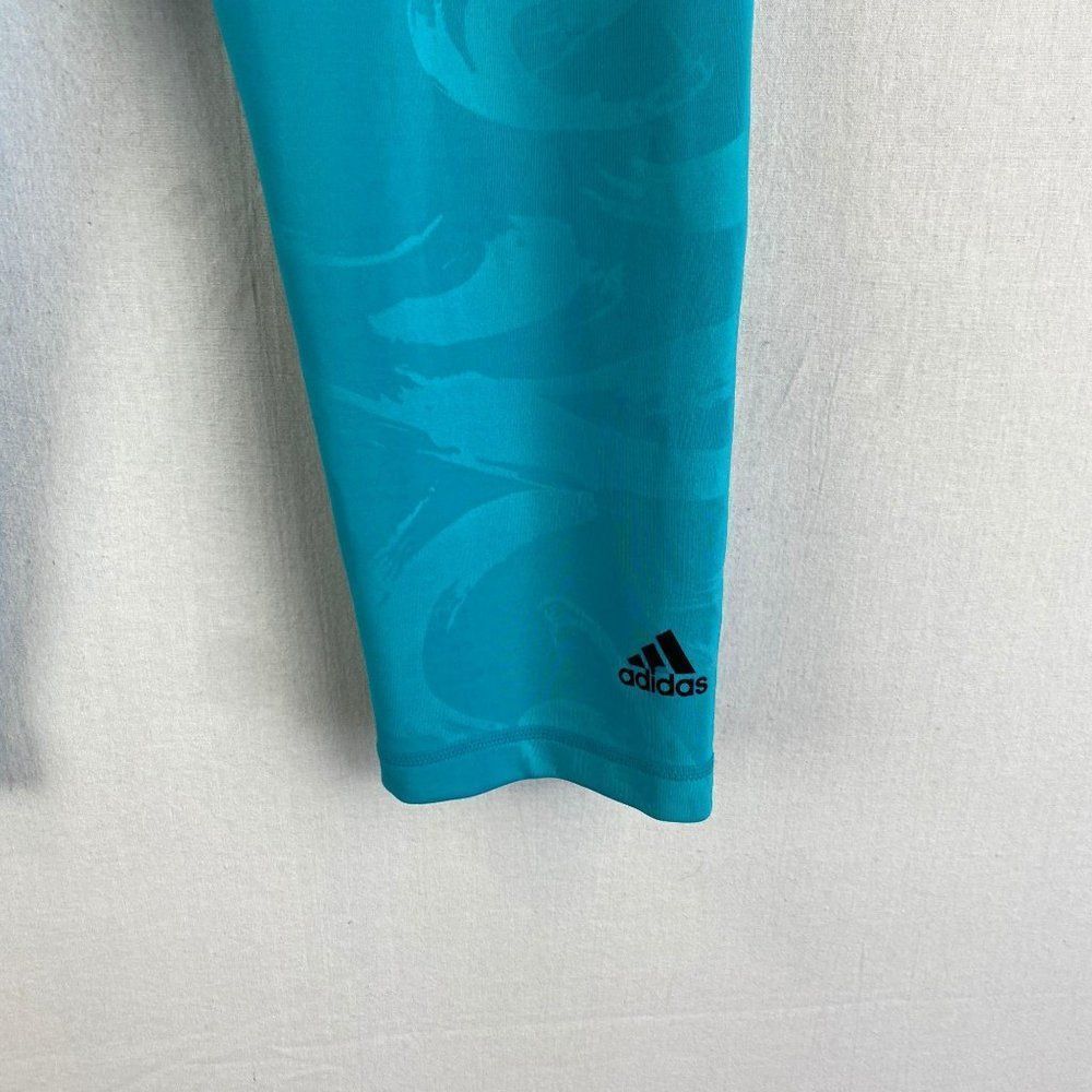 ADIDAS Blue Pattern Capri - Picture 3 of 7